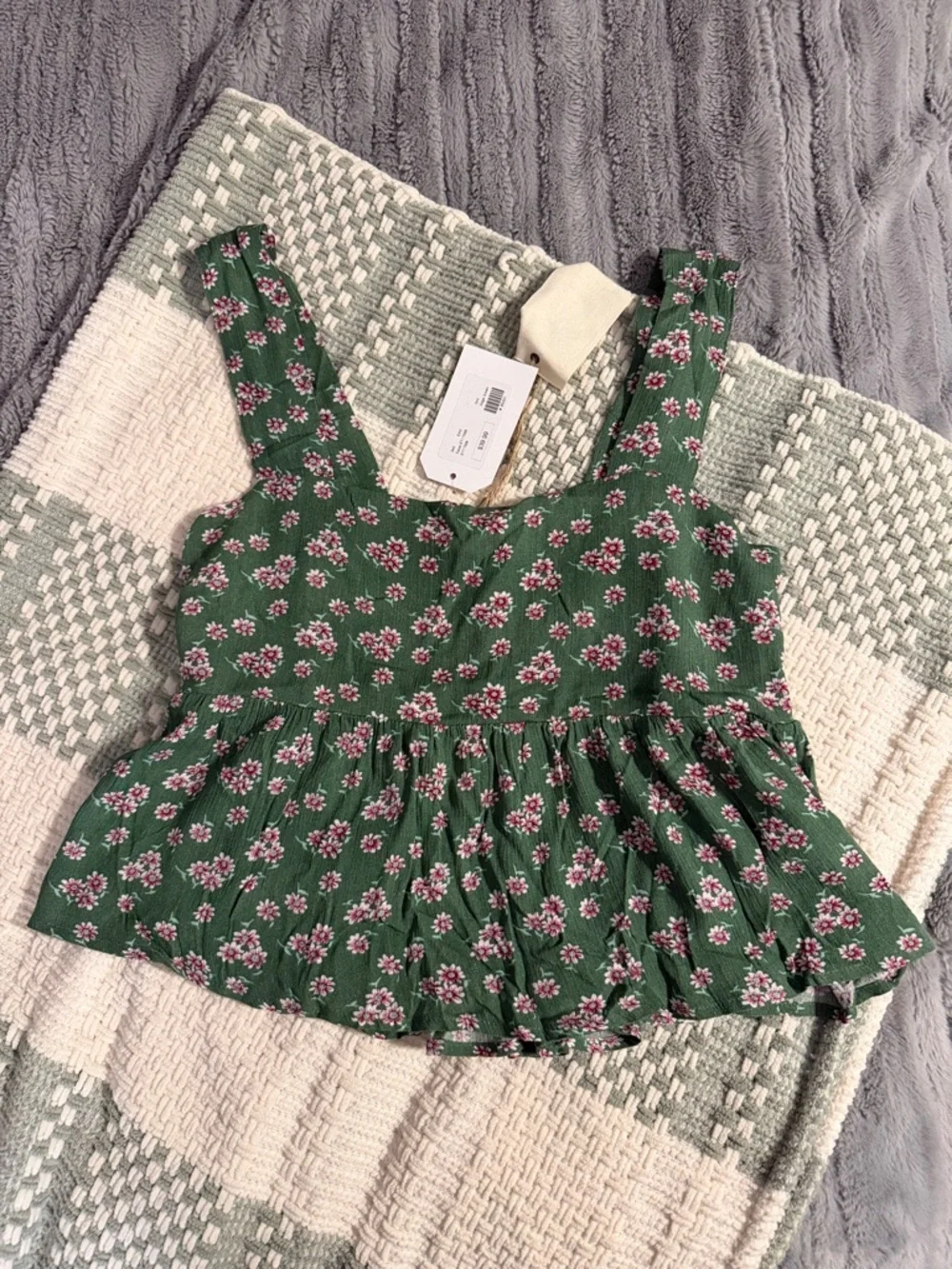 NWT Women’s Easel tank top 💚🩷